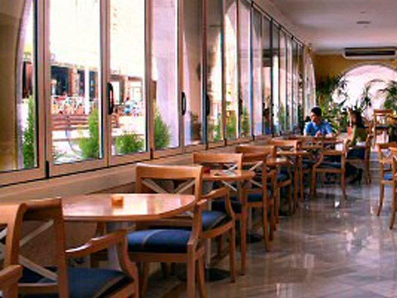 Carabela Hotel Peguera Bagian luar foto